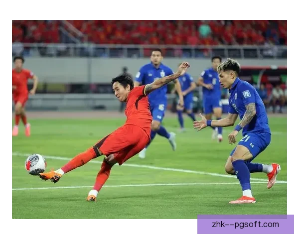 国足客场不敌澳大利亚遭遇失利球队表现令人失望面对强敌缺乏应对之策